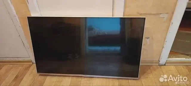 Телевизор tv 43" битый