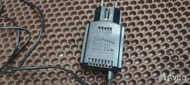 Блок питания Электроника D2-10м - изображение 1
