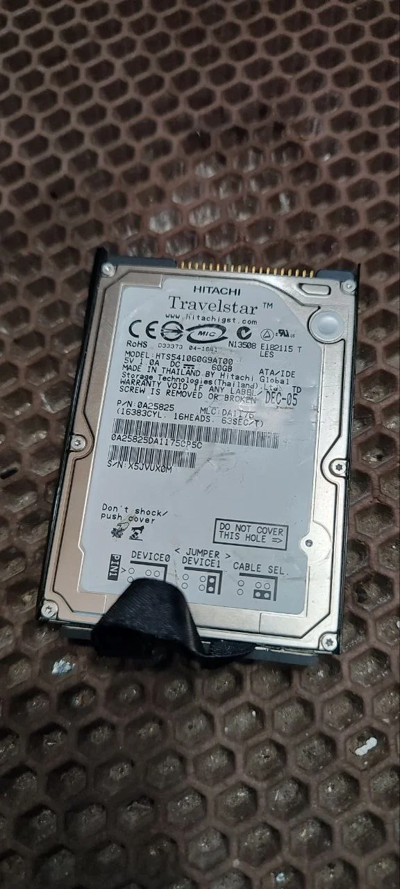 Жесткий диск Hitachi 60 гб HTS541060G9AT00 - изображение 1