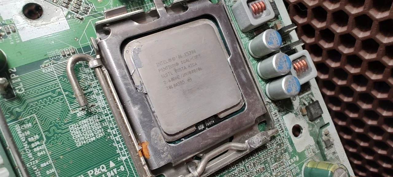 Процессор сокет 775 Intel Pentium Dual-Core E5300 - миниатюра 2