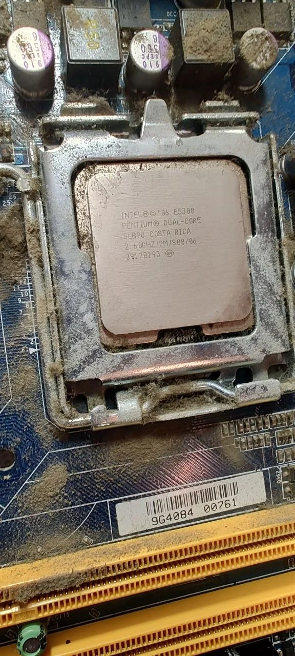 Процессор сокет 775 Intel Pentium Dual-Core E5300 - изображение 1