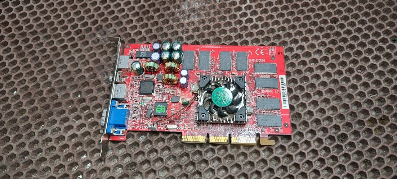 Видеокарта MSI G2Ti Pro-VT, 64 Мб, слот AGP, под ремонт, в коллекцию, на запчасти - изображение 1