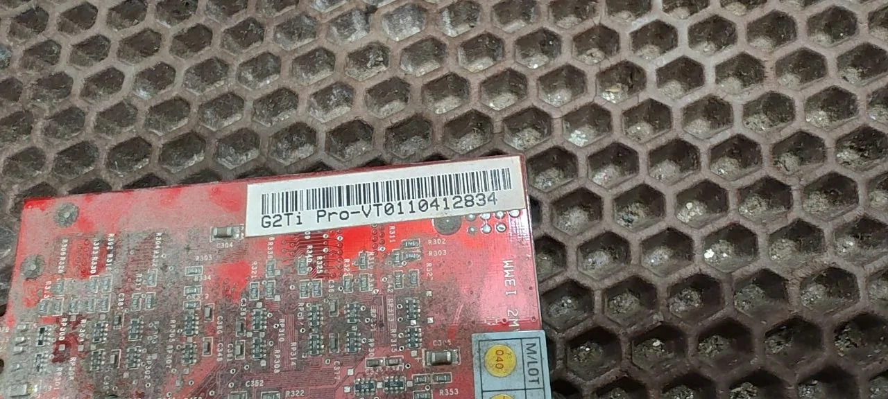 Видеокарта MSI G2Ti Pro-VT, 64 Мб, слот AGP, под ремонт, в коллекцию, на запчасти - миниатюра 2