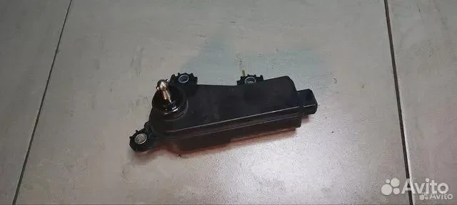 Клапан впускного коллектора BMW 3-Series 7511383 N - изображение 1
