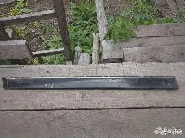 Молдинг двери задней правой бмв е28 - изображение 1