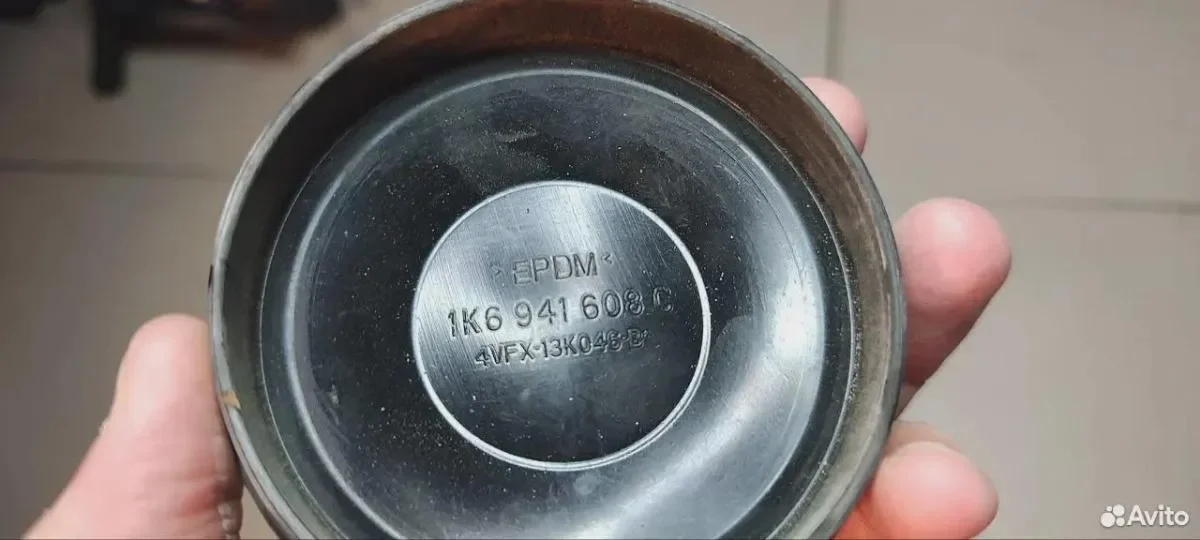 Крышка на фару volkswagen golf 5 - миниатюра 2