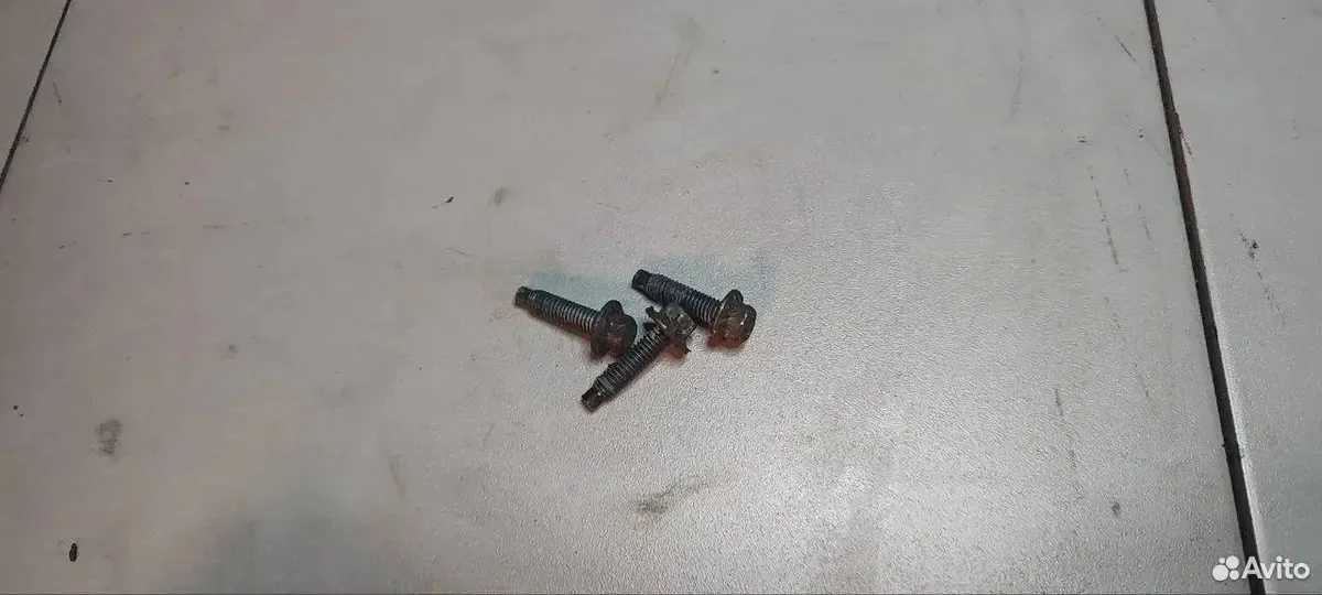 Болт 4000660 ford - изображение 1