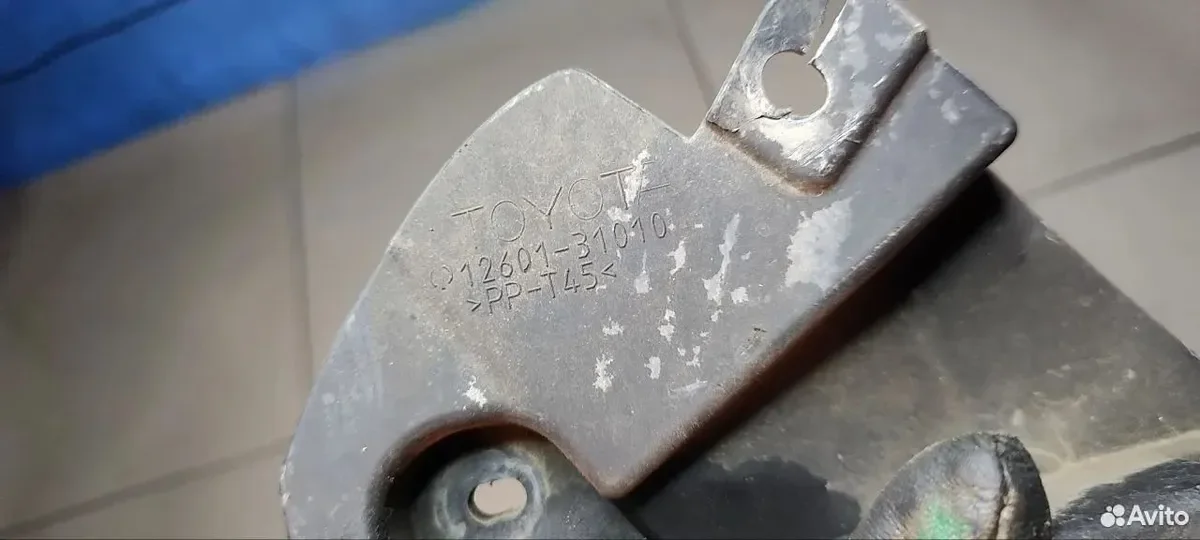 Крышка двигателя двс toyota - миниатюра 2