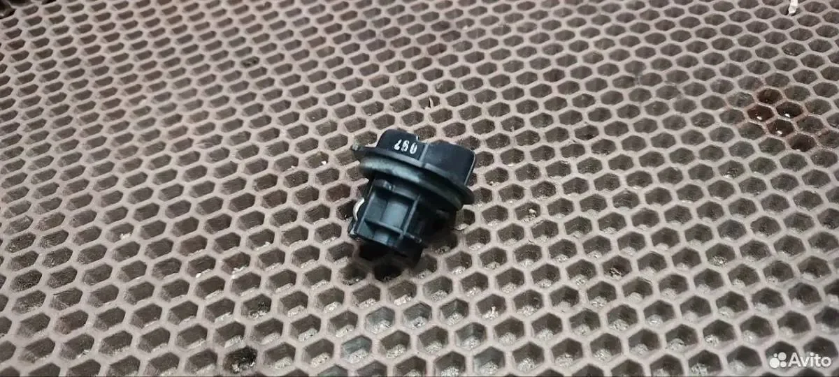 Патрон фары Valeo PY 21 W - изображение 1