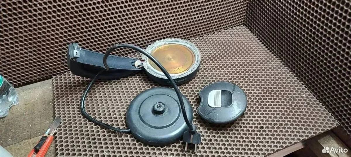 Чайник на запчасти Redmond skykettle RK-G210S - изображение 1