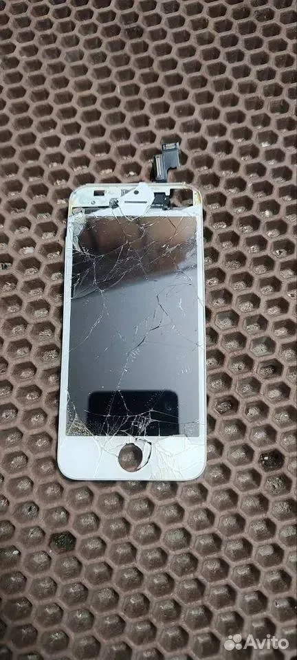 Рабочие битые дисплеи для iPhone Б/У - миниатюра 7