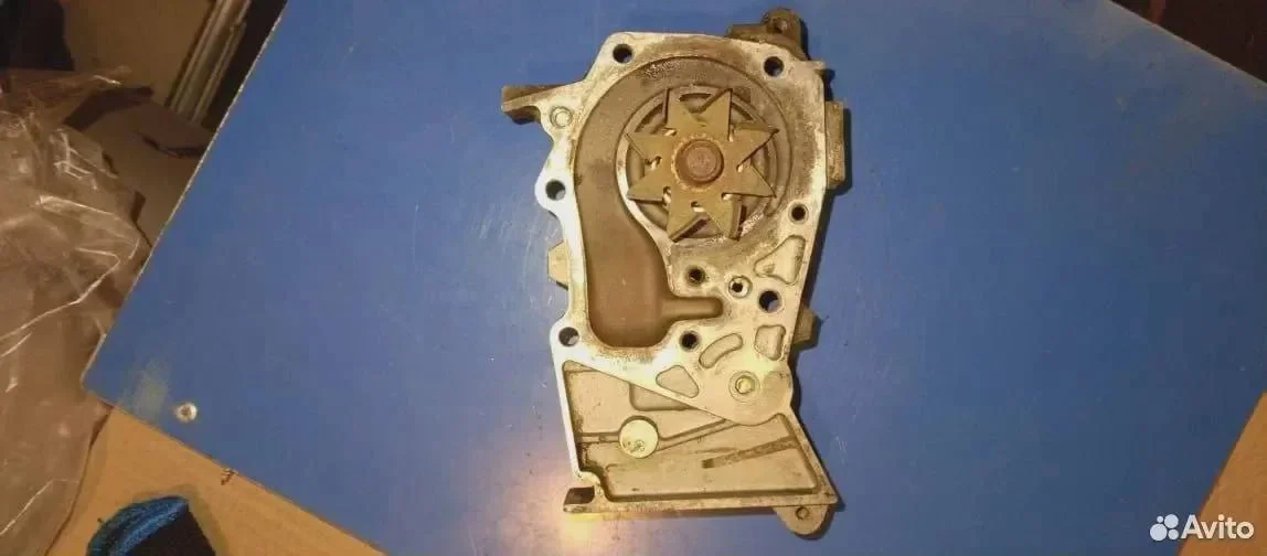 Водяная помпа Renault Logan 2006 8200962185 - миниатюра 2