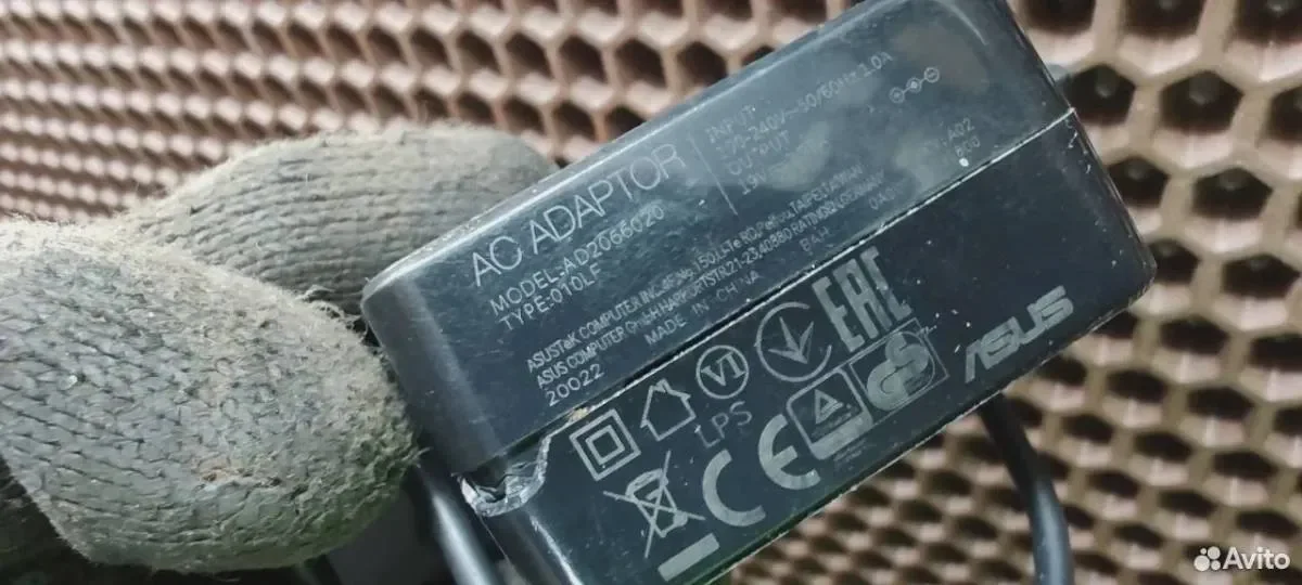 Блок питания Asus - миниатюра 3