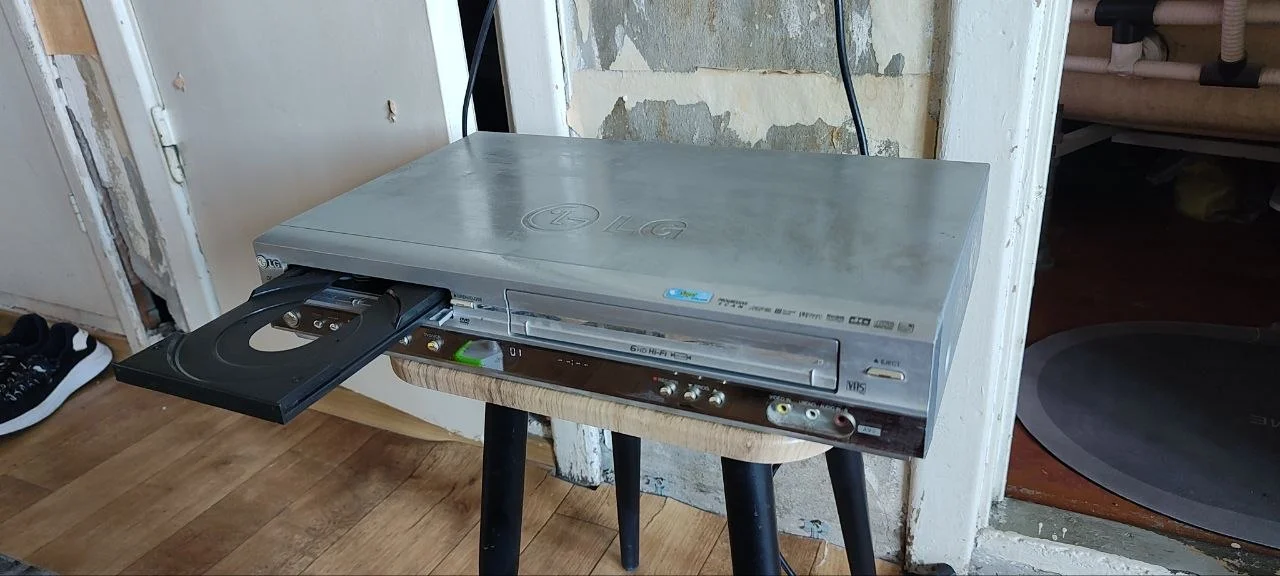 DVD/VHS проигрыватель LG DC488 - изображение 1