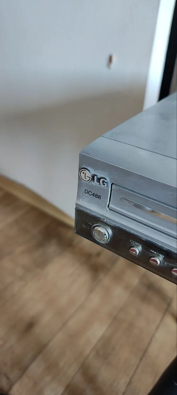 DVD/VHS проигрыватель LG DC488 - миниатюра 2