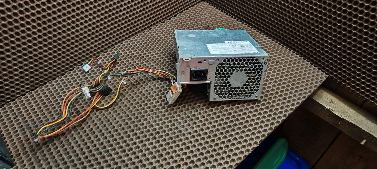 Блок питания HP DPS-240MB-1 B 240W - изображение 1