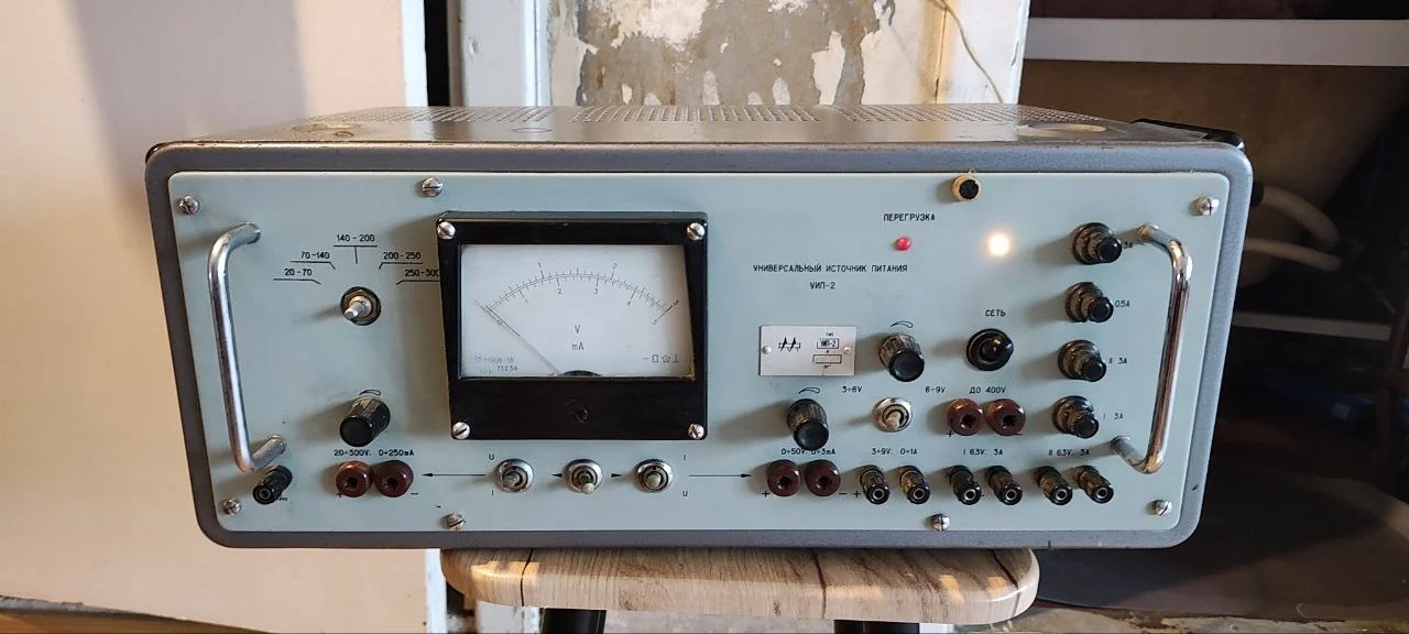 Универсальный источник питания уип-2 - изображение 1