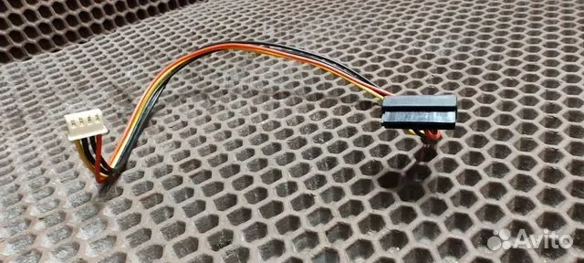 Кабель питания Mini 4-pin — SATA Power - изображение 1