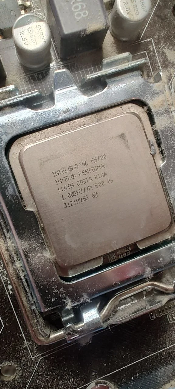 Intel Pentium E5800