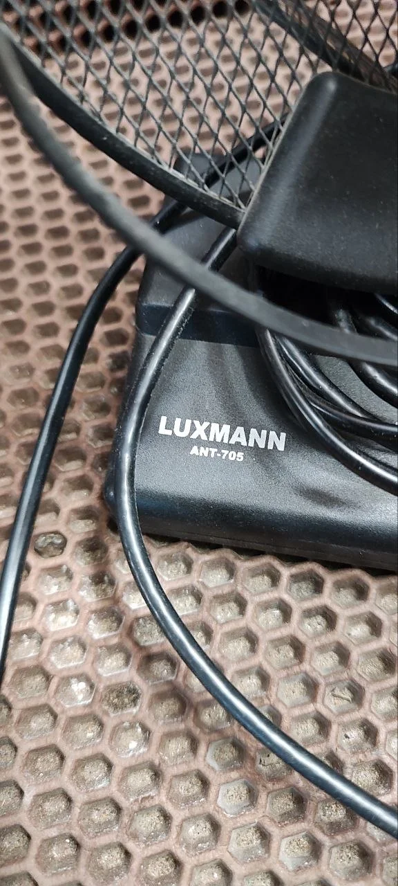 Luxmann ant-705 AV комнатная антенна с усилителем - миниатюра 2