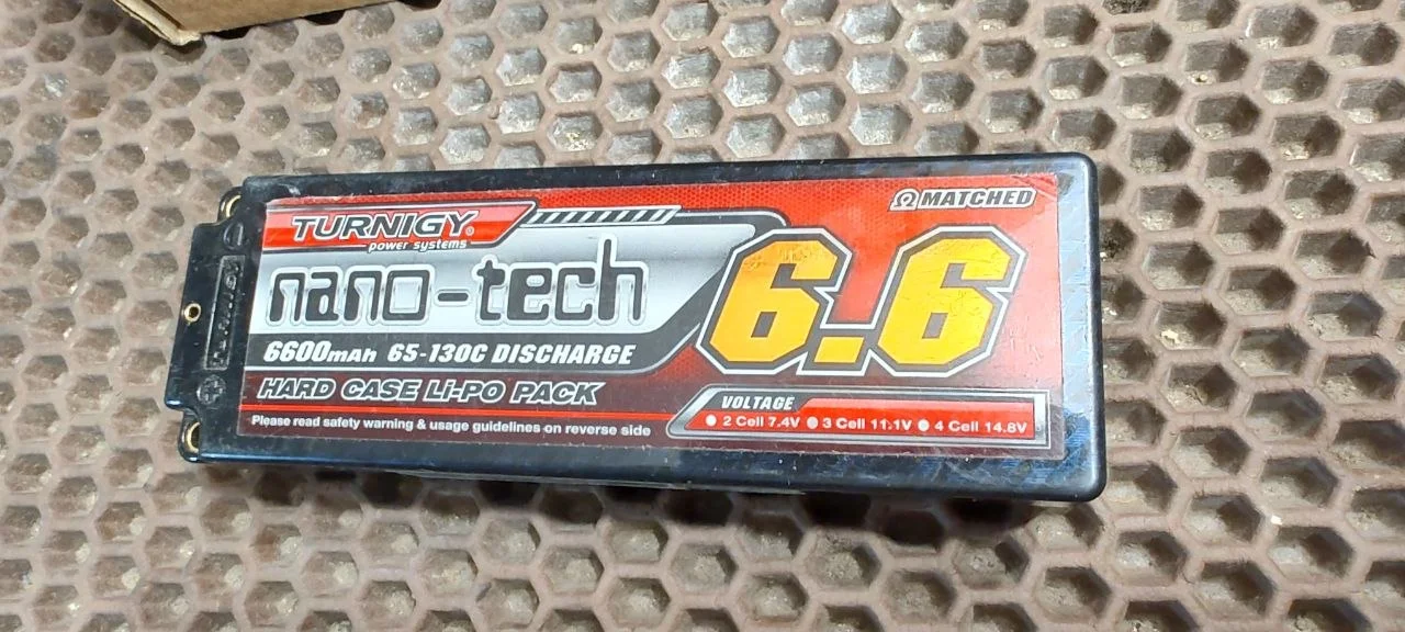 Аккумулятор Turnigy nano-tech 6.6 6600 mah 65-130C