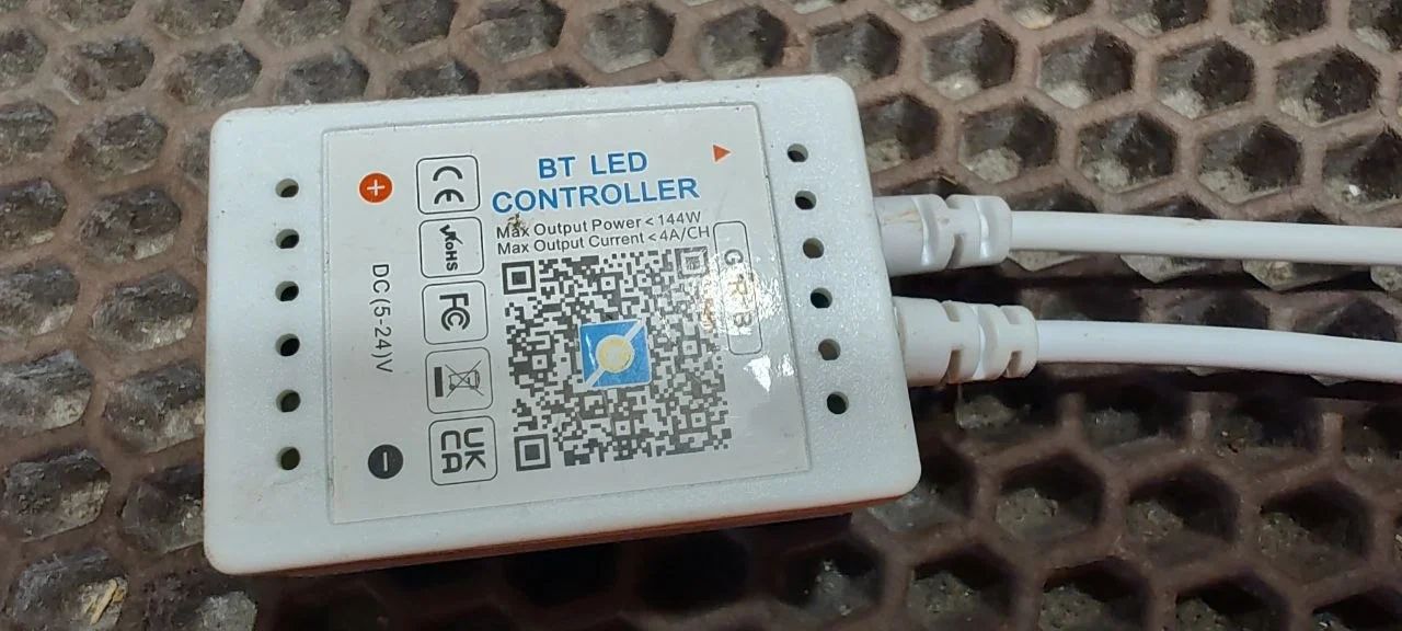 Bluetooth контроллер для светодиодной ленты RGB (на 2 выхода) - миниатюра 2