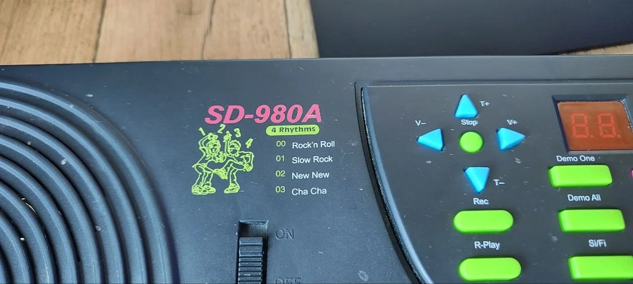Синтезатор SD-980A - миниатюра 2