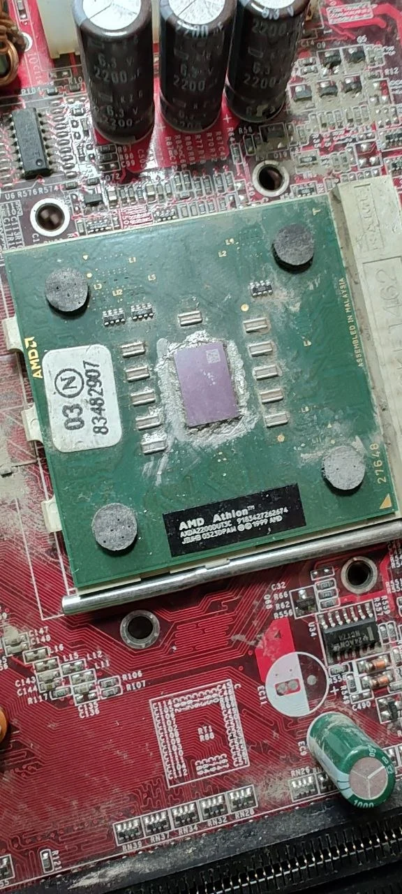 AMD Athlon XP 2200+ Thoroughbred / socket 462
