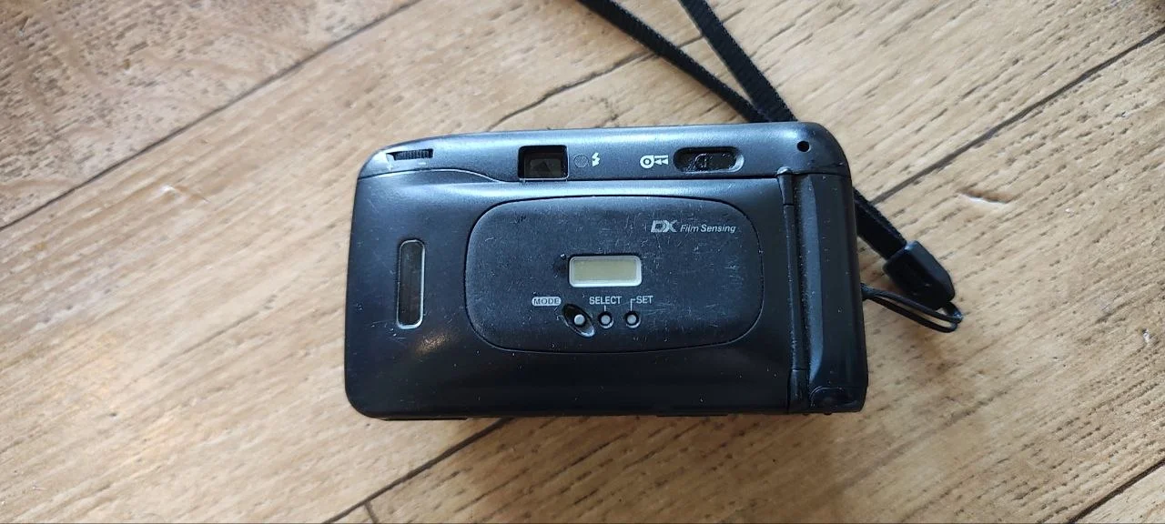 Пленочный фотоаппарат polaroid 3000 AF на запчасти - миниатюра 2