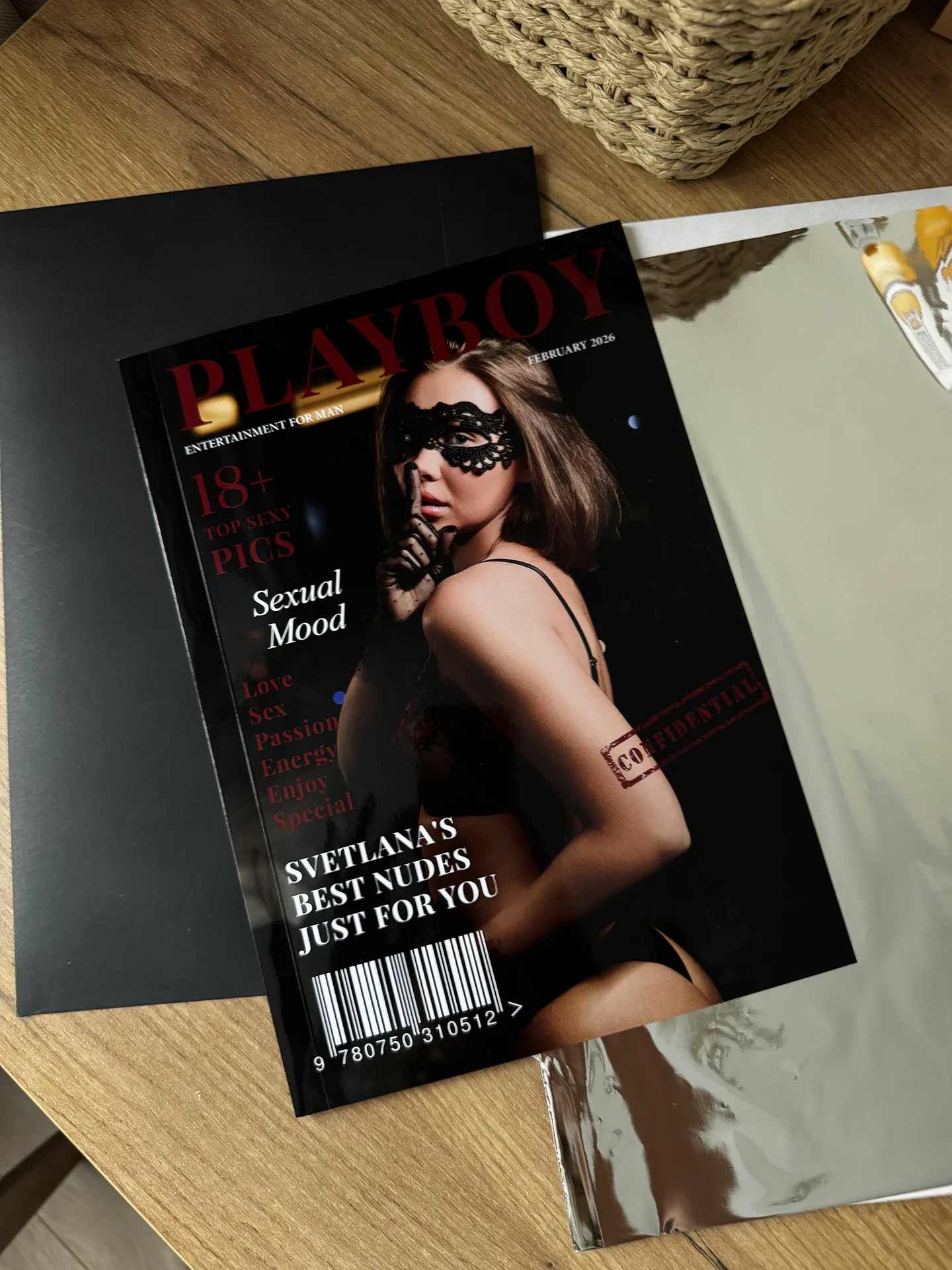 Журнал в стиле Playboy - миниатюра 16