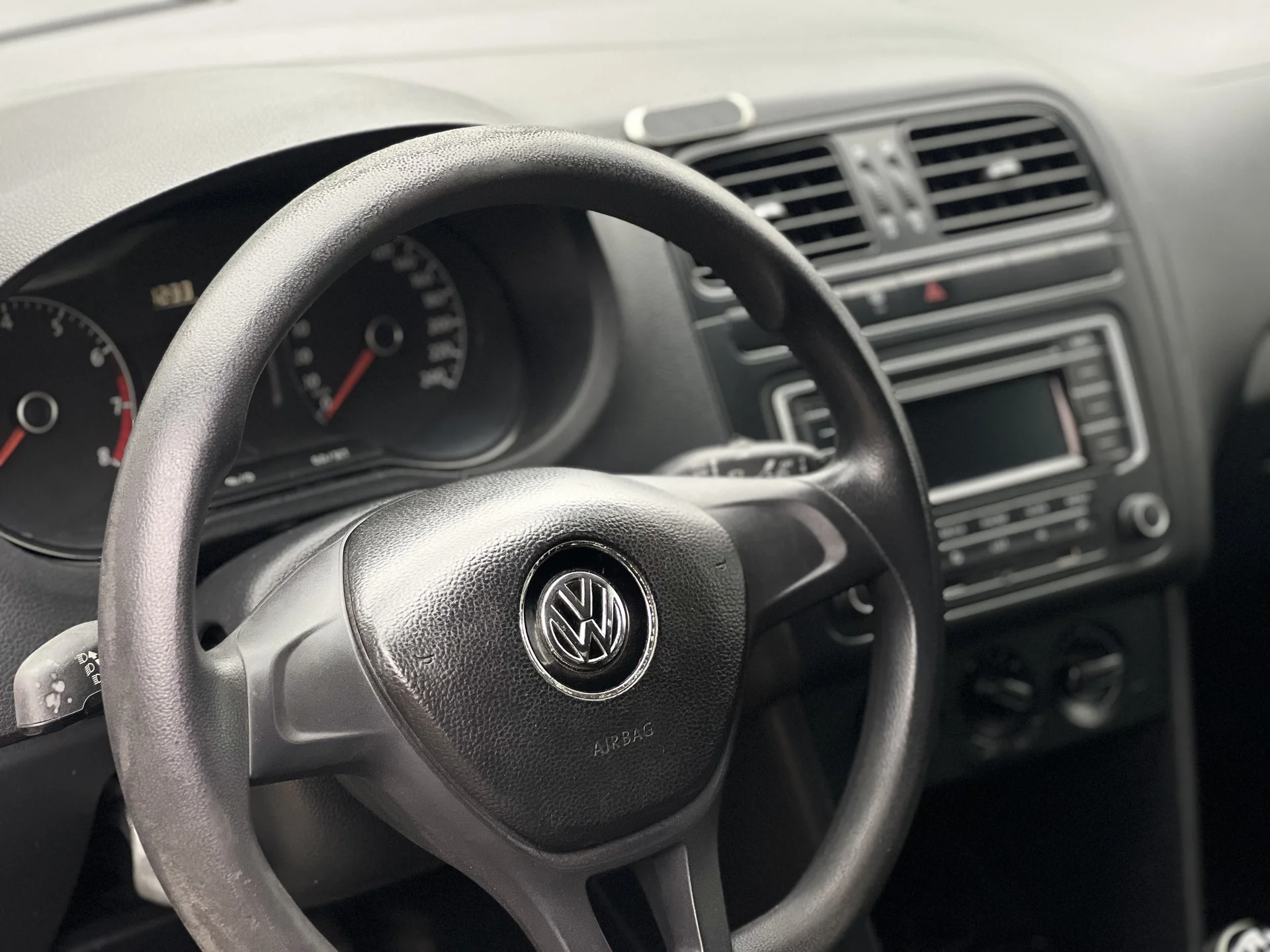 Volkswagen Polo 2017 - миниатюра 2