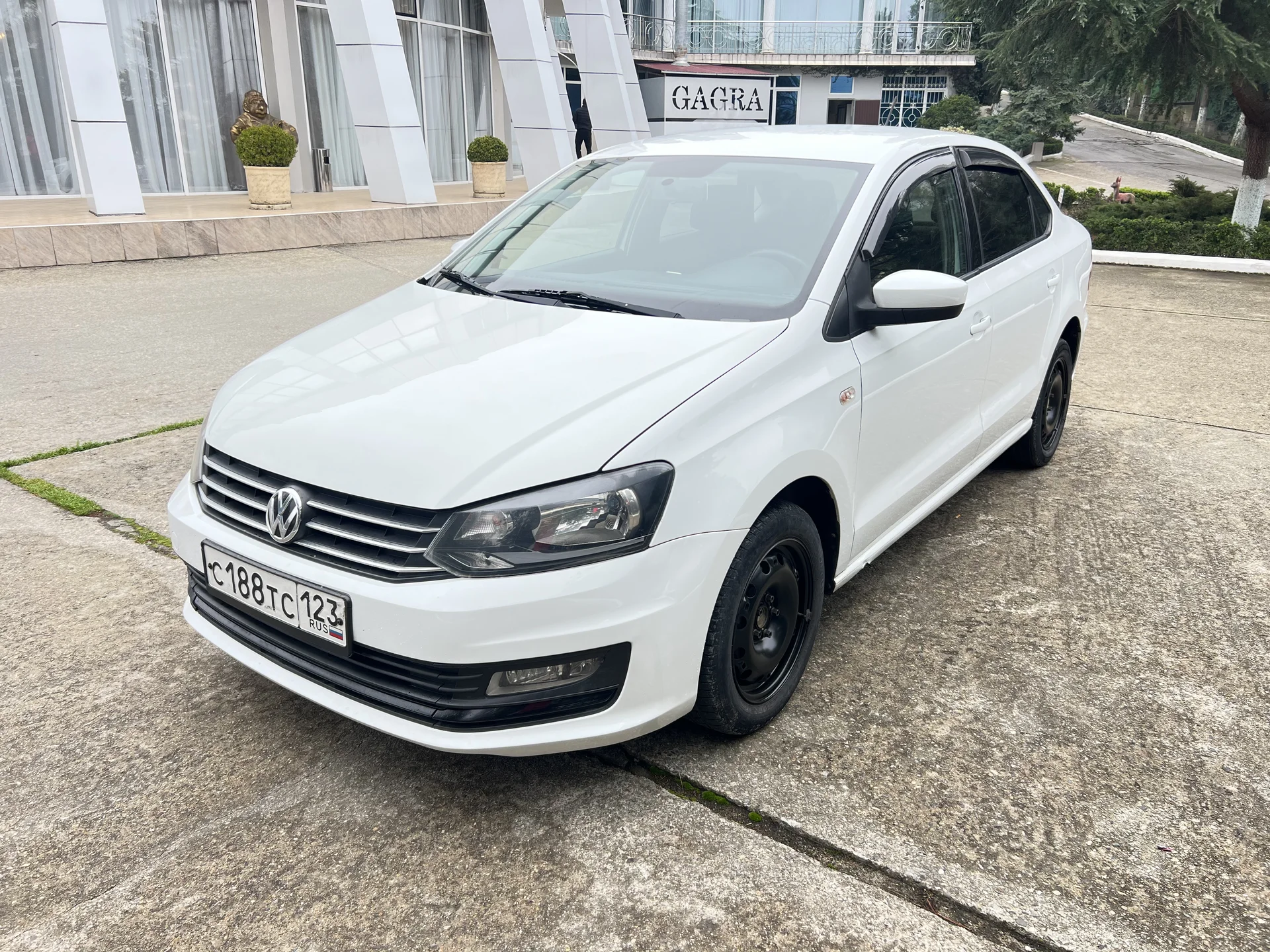 Volkswagen Polo 2017 - миниатюра 9