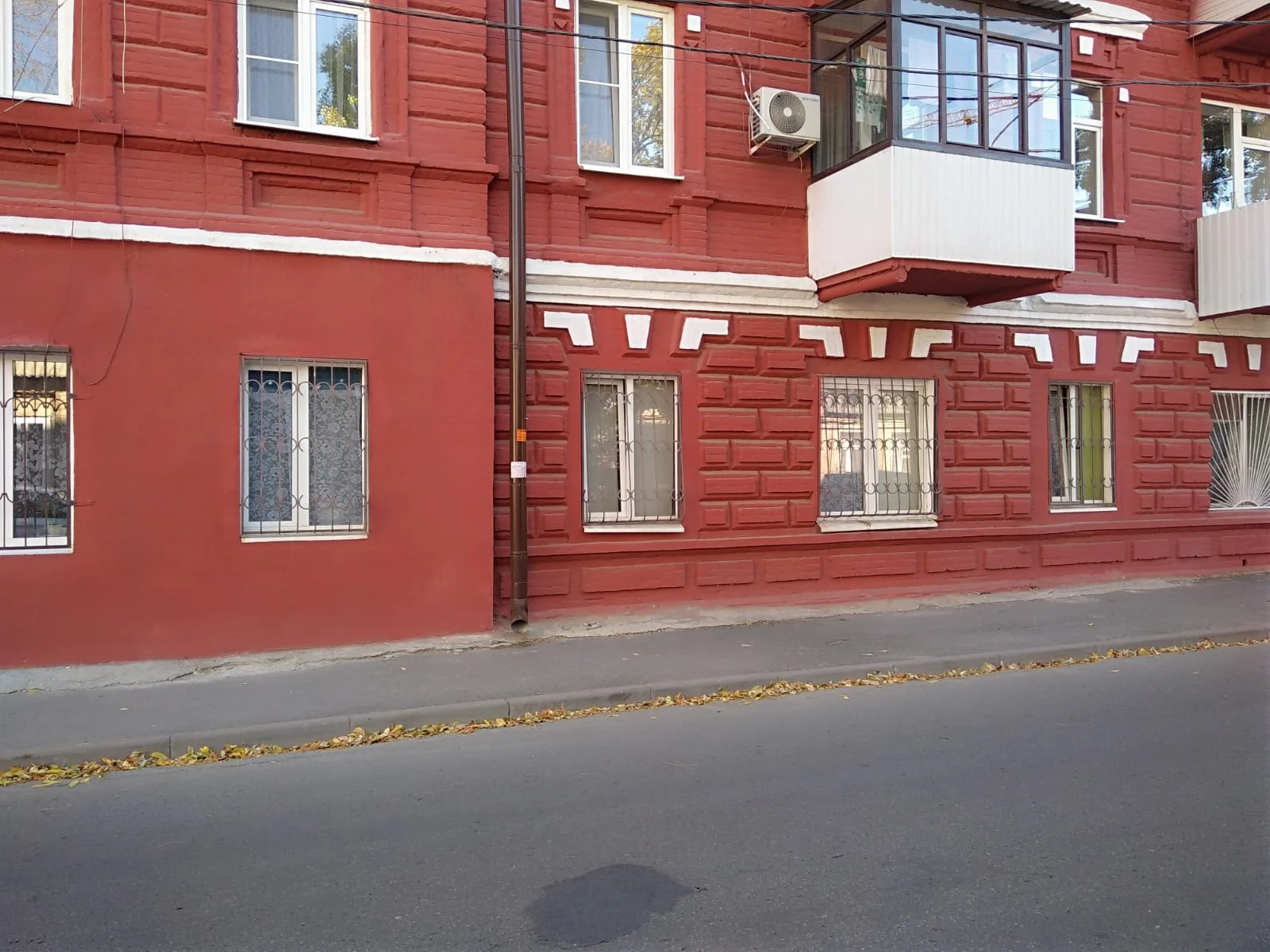 Просторная квартира в отличном районе - изображение 1