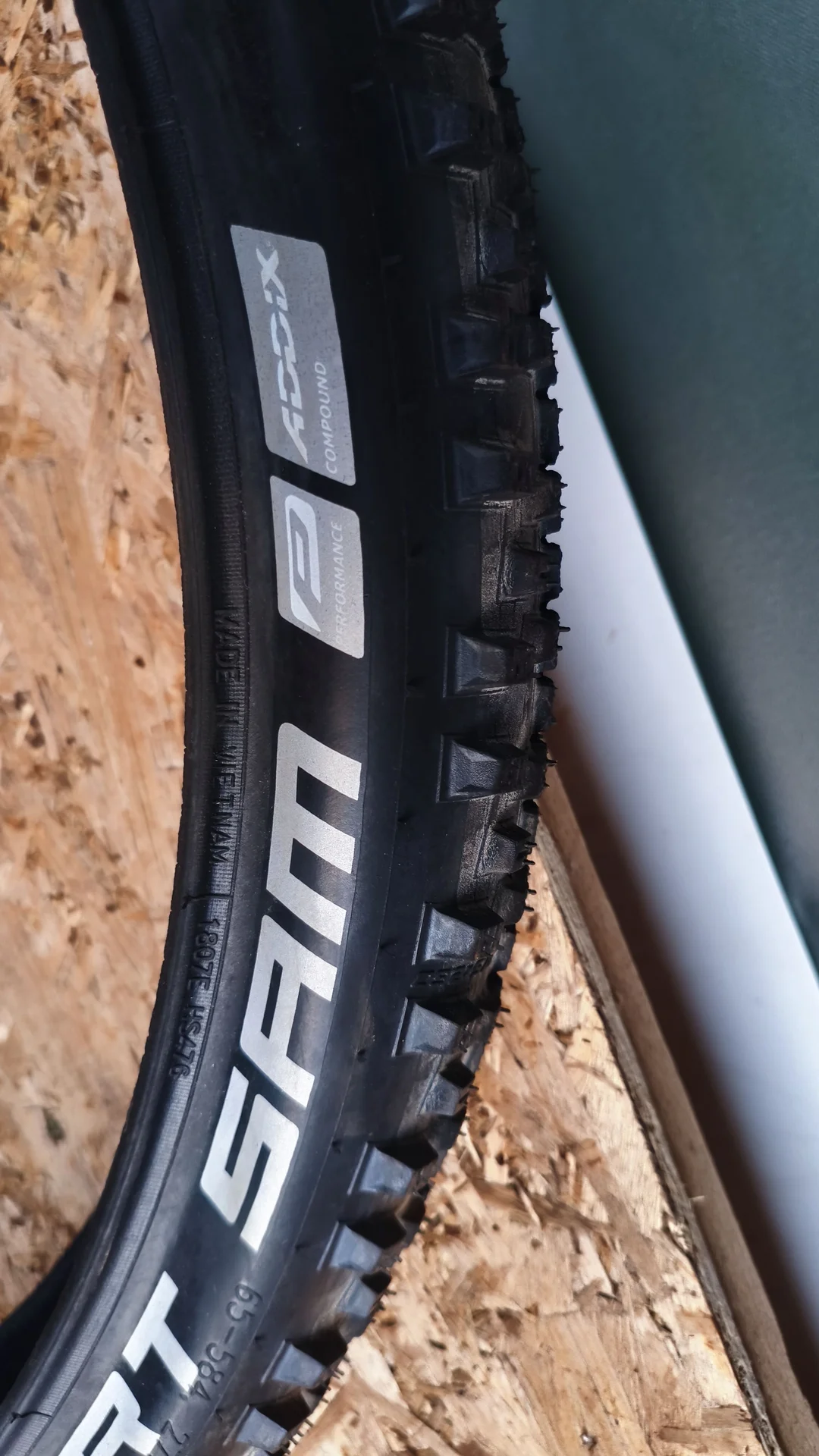 Покрышка Schwalbe Smart Sam 27.5*2.6" - миниатюра 3