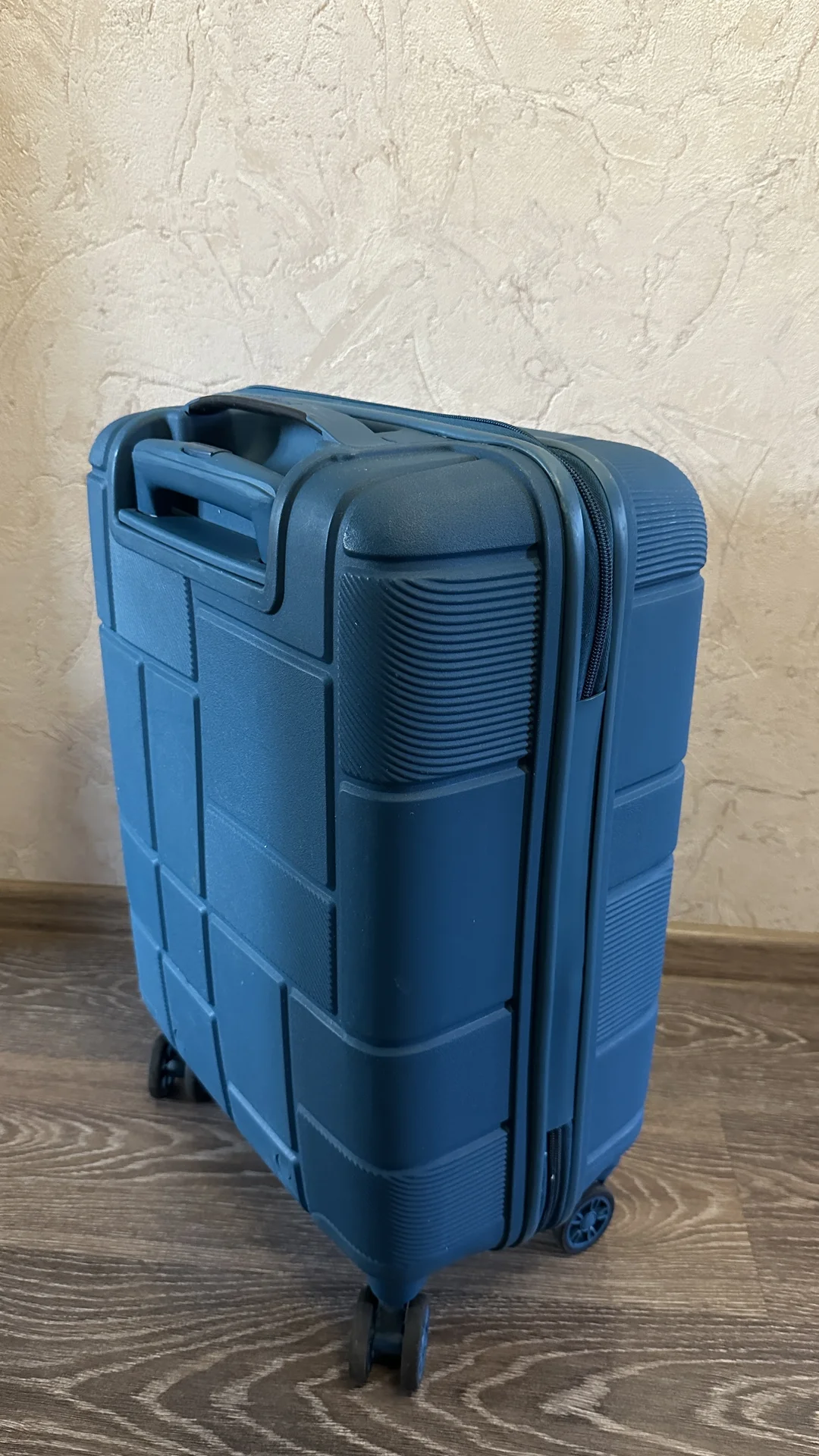 Чемодан Kamiliant (от American Tourister) - миниатюра 4