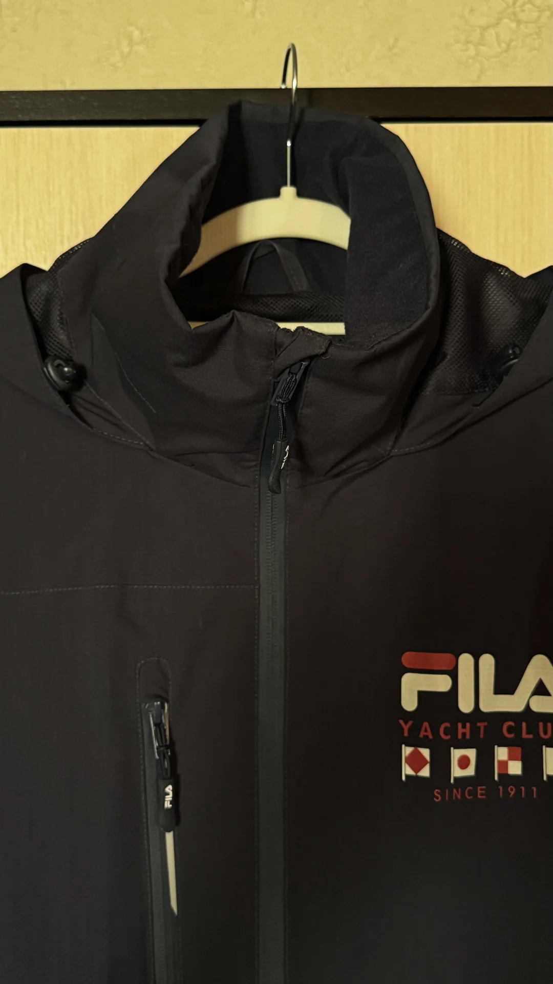 мужская ветровка fila темно-синяя - миниатюра 3