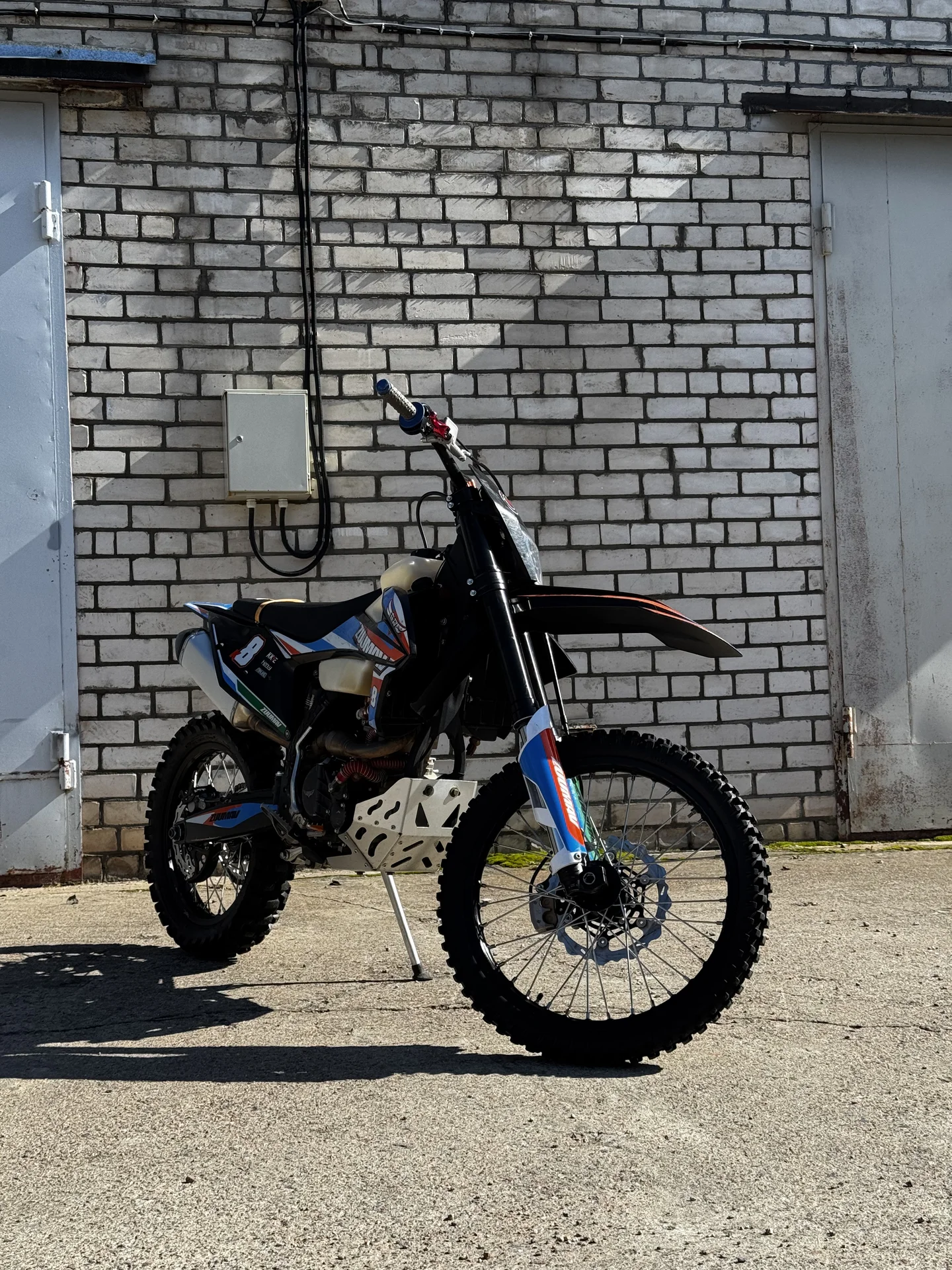 Мотоцикл ZUUMAV K8 NB300 - миниатюра 5
