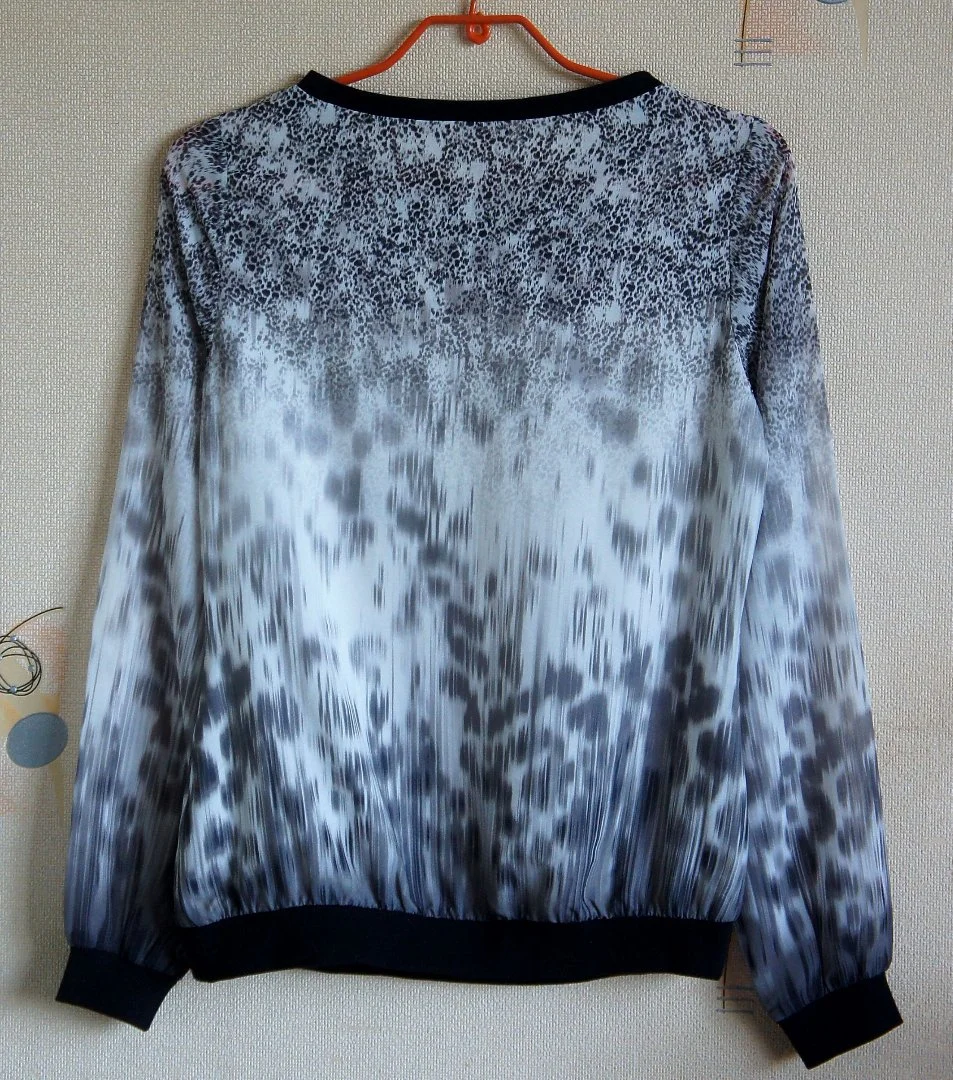 Новая Кофточка/Блуза GUESS со стразами, Строго Оригинал. - миниатюра 3