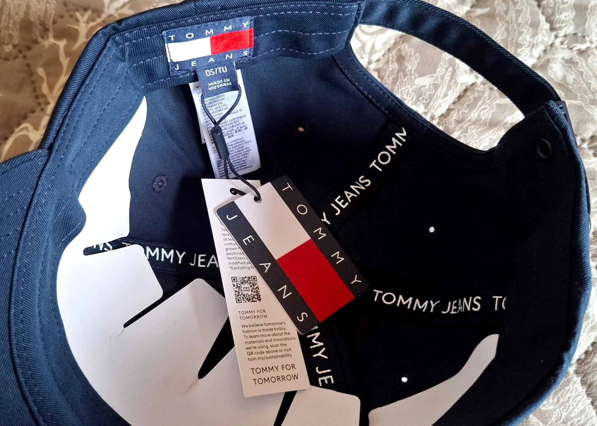 Две Новые Бейсболки TOMMY HILFIGER. Строго Оригинал, Модель-Унисекс. - миниатюра 6