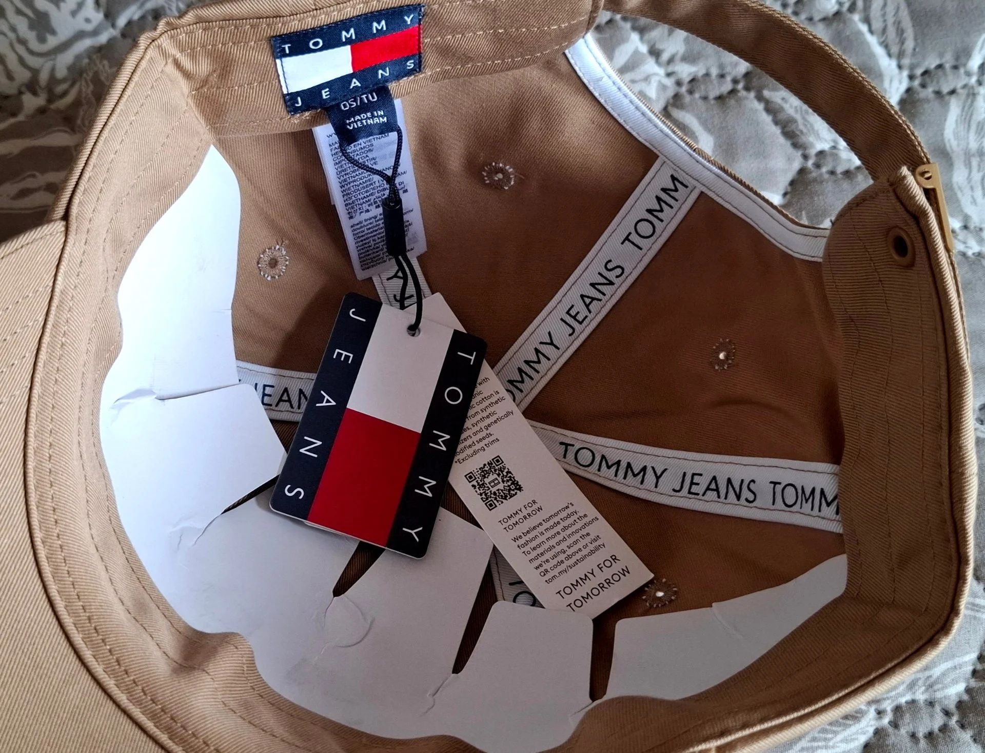 Две Новые Бейсболки TOMMY HILFIGER. Строго Оригинал, Модель-Унисекс. - миниатюра 7