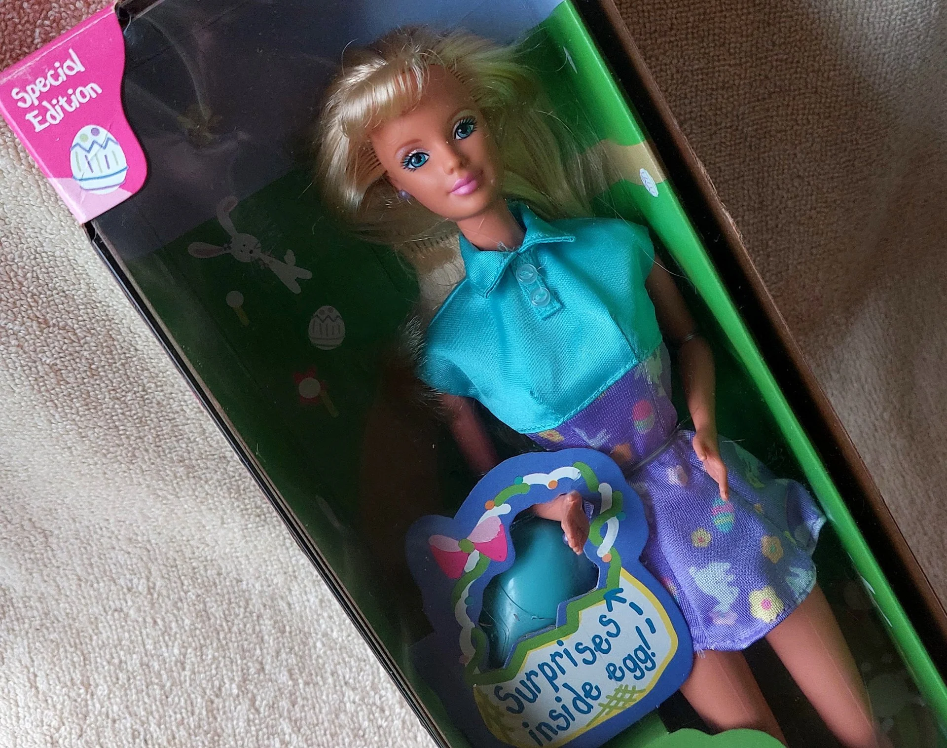 Коллекционная Кукла BARBIE Easter Surprise Special Edition, 1998 год - миниатюра 4