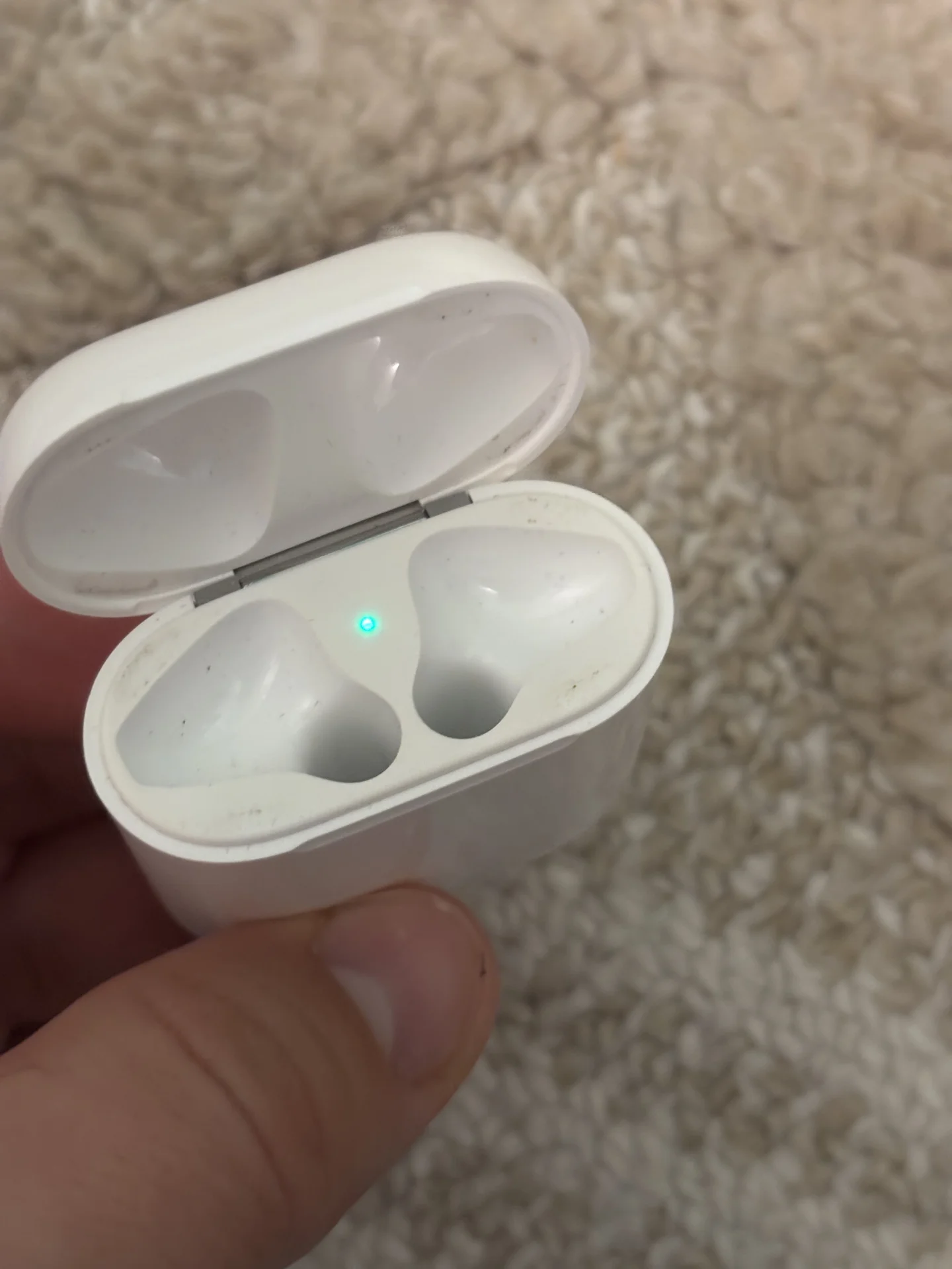 Кейс от наушников Apple - миниатюра 3