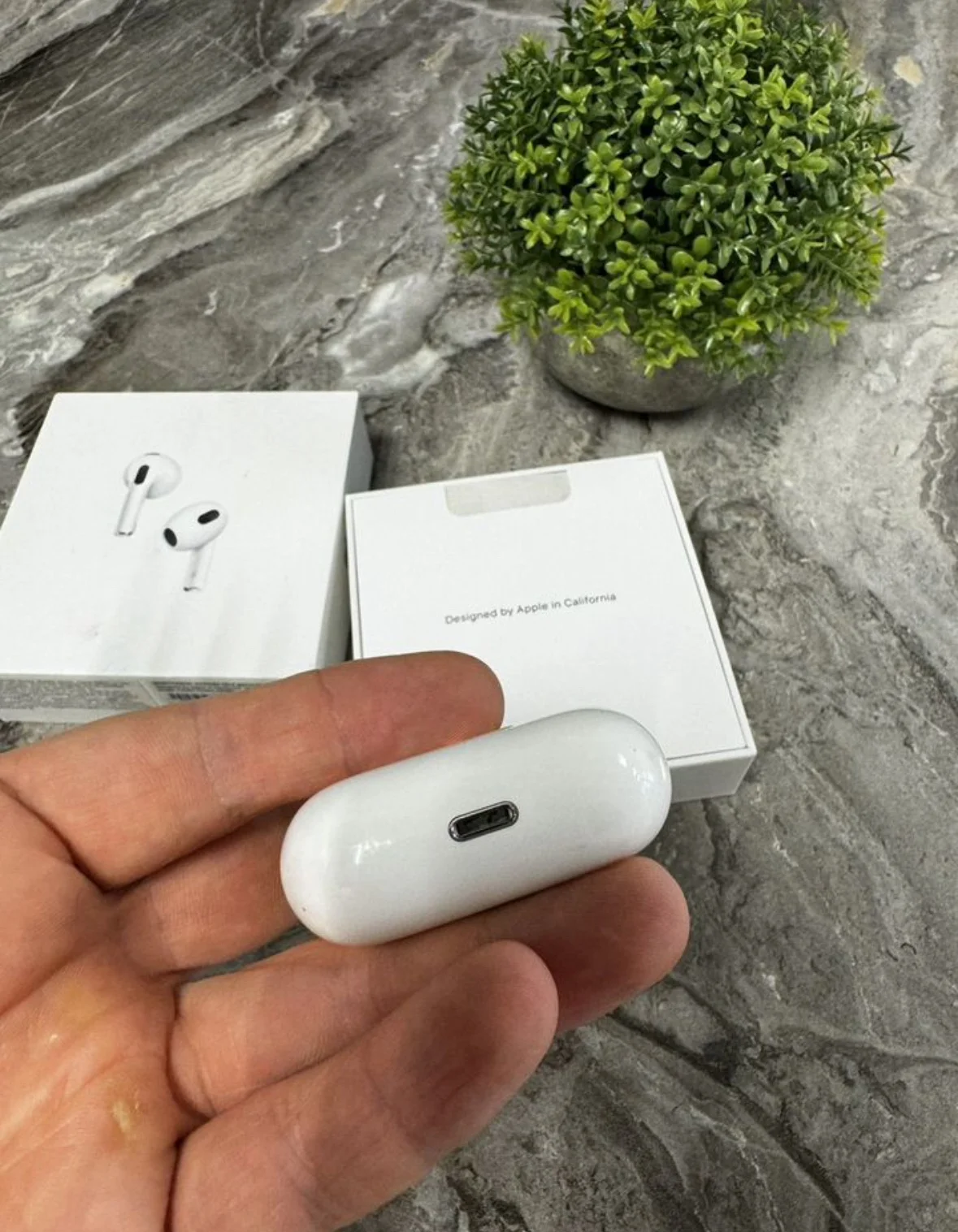 AirPods 3 A2897 кейс зарядный с чеком, коробкой - миниатюра 7