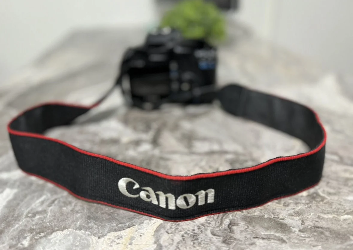 Фотоаппарат зеркалка canon EOS 1000D ресурс нового - миниатюра 4
