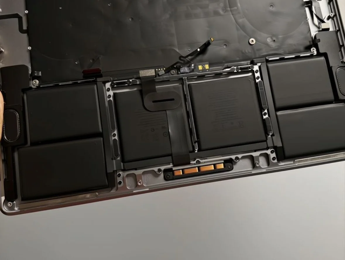 Аккумулятор A2113 оригинал на MacBook Pro 16 A2141 - миниатюра 2
