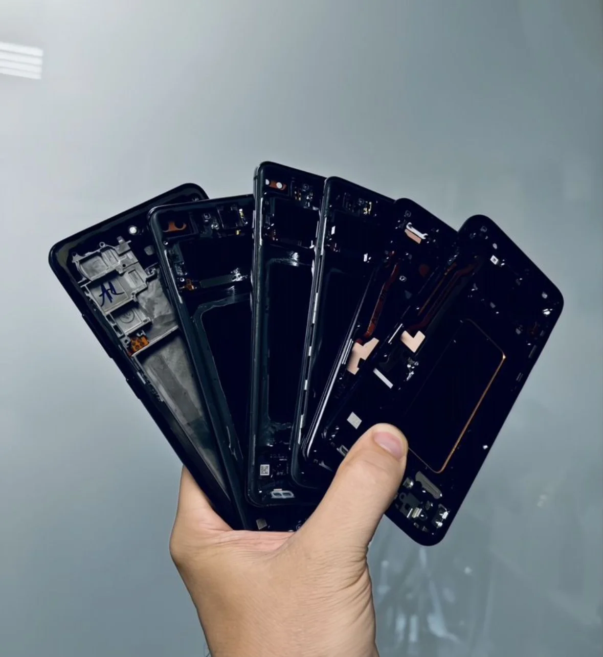 Рамки дисплеев и задние крышки на Samsung - миниатюра 5