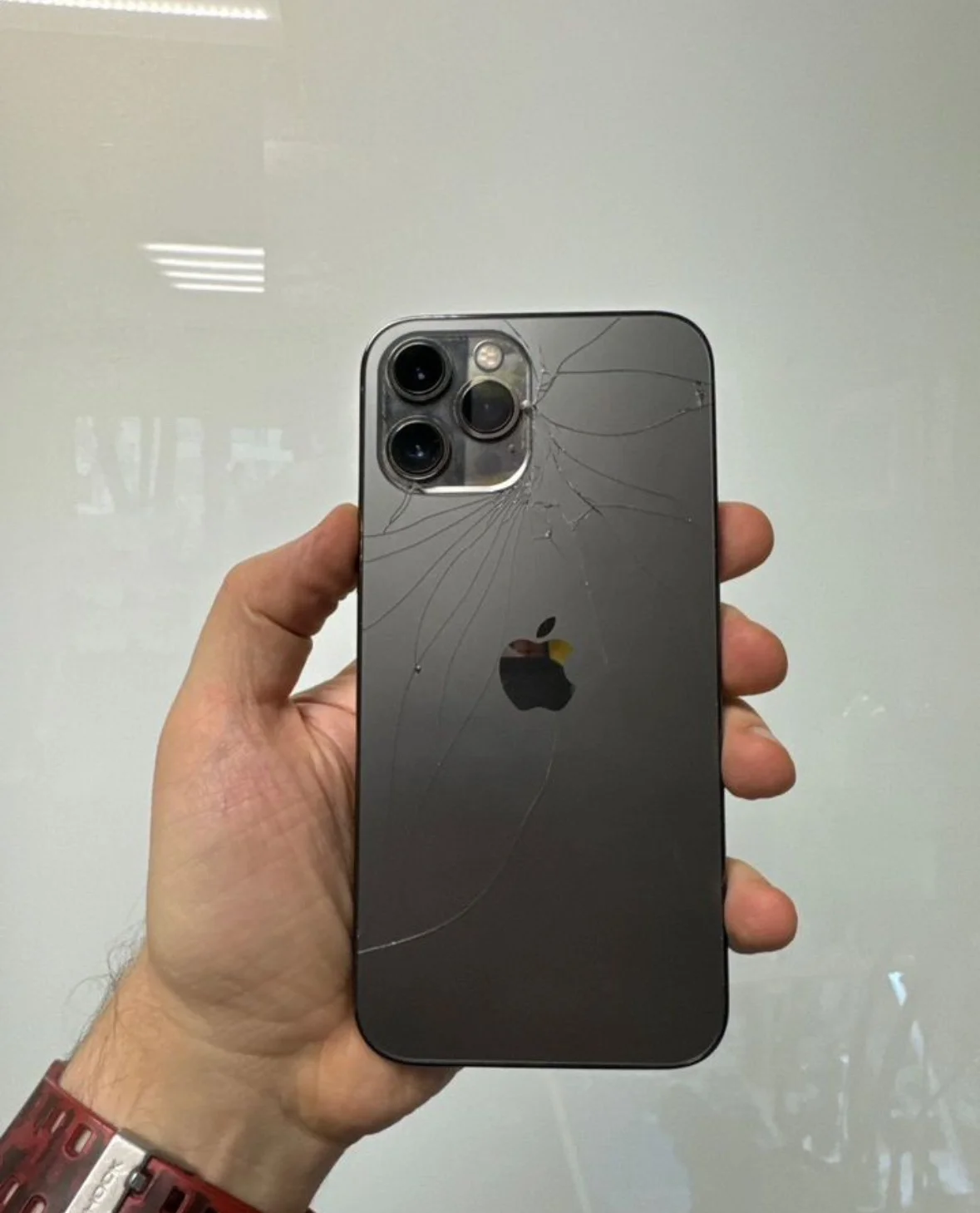 iPhone 12, 12 mini и 12 Pro Max запчасти, разбор