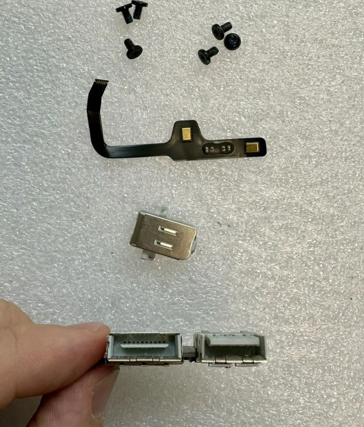 Macbook Pro 15 A1398 2012-2015 запчасти, разбор - миниатюра 4