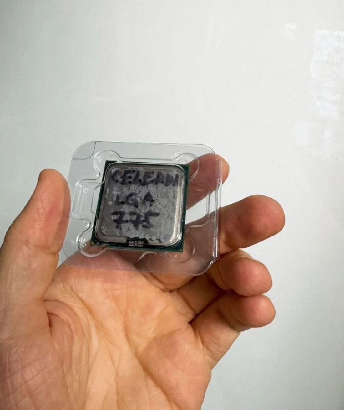 Процессор Intel Celeron 430 SL9XN - миниатюра 3