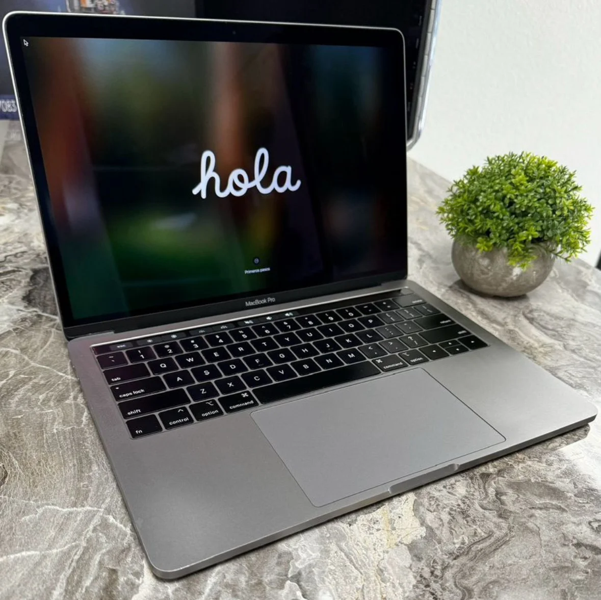 Запчасти на MacBook Pro 13 2019 TouchBar A2159